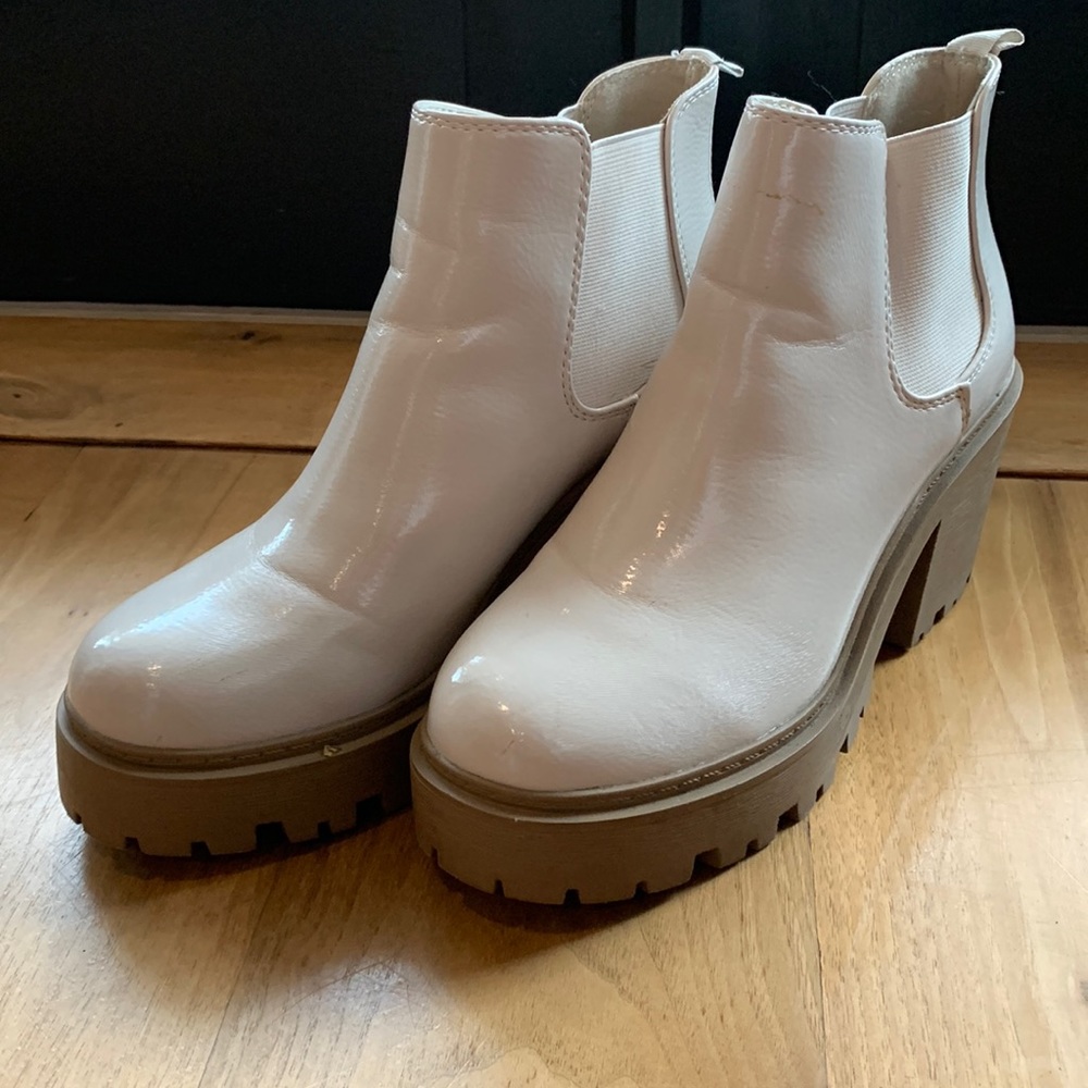 Soda boots cream